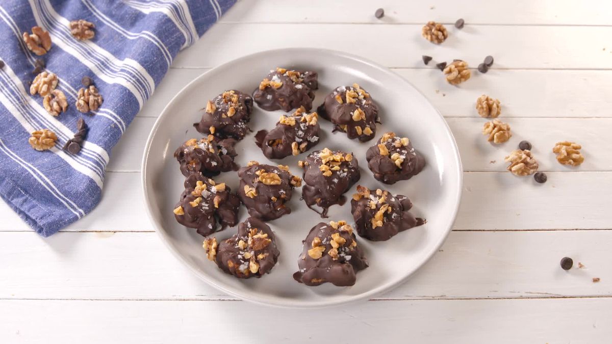 preview for Salted Caramel Walnut Chocolate Clusters Are A Walnut Lover's Dream