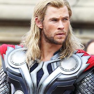 preview for Chris Hemsworth's Workout and Diet Plan