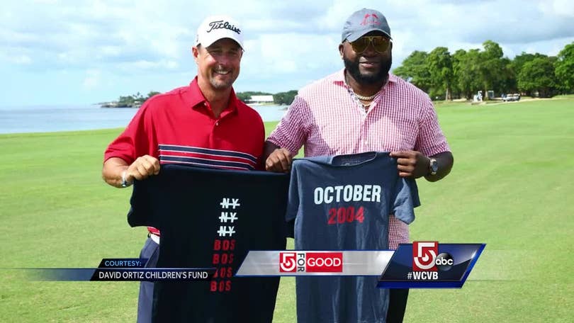 David Ortiz makes big donation while visiting sick children