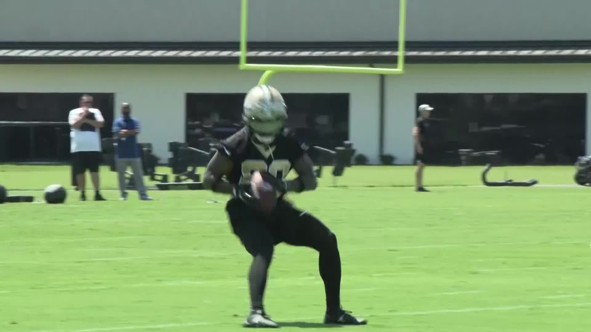 Saints QB Winston leaves practice with foot 'tweak'