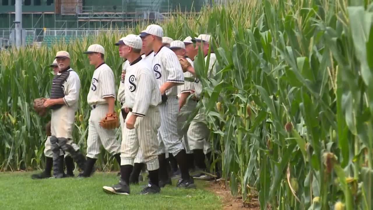 greenscreen What do you think of the 2022 Field of Dreams Game unifor