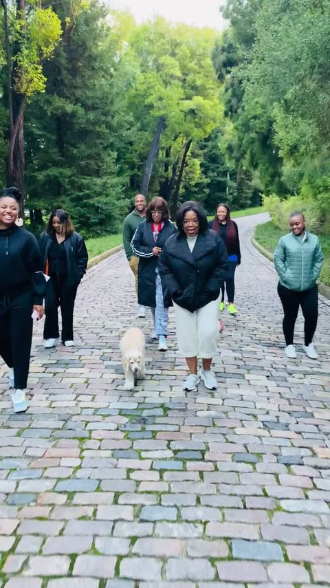 preview for Oprah and Her Guests Take a Walk on Christmas