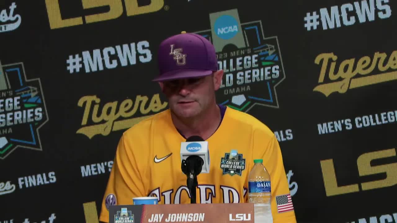 Joe Burrow shows support for LSU at College World Series