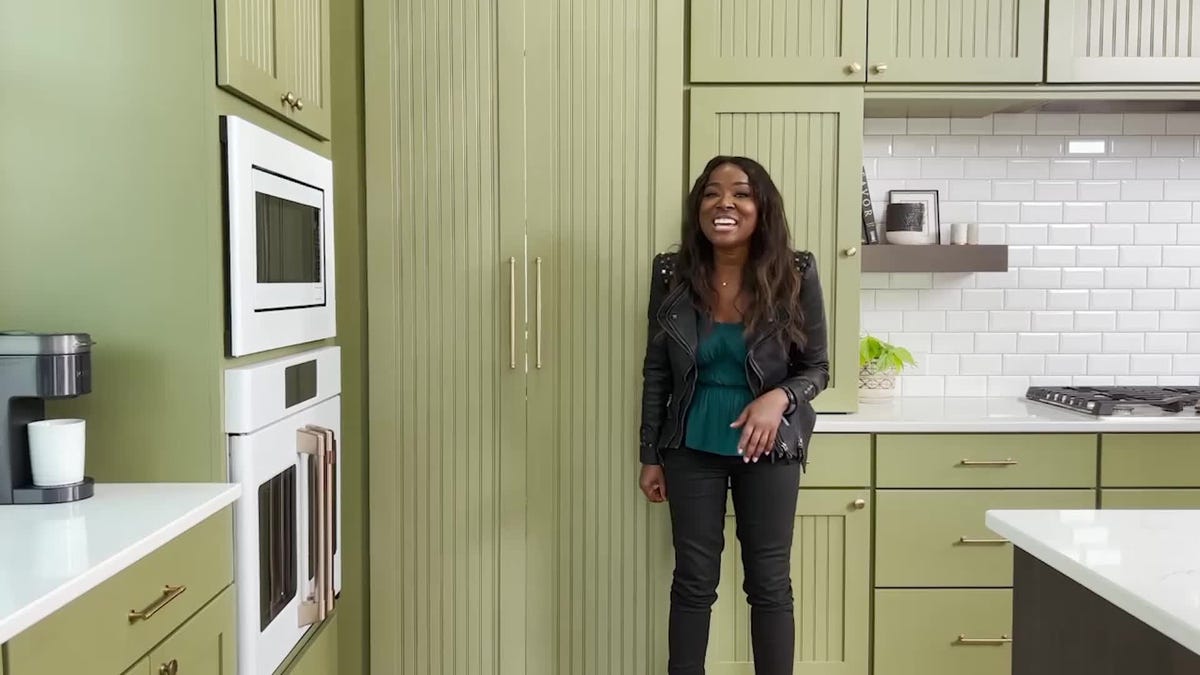 preview for Go Inside HGTV's 2022 Smart Home in Wilmington, North Carolina With Designer Tiffany Brooks