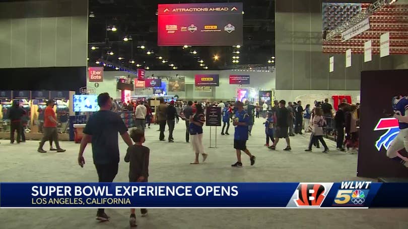 Super Bowl Experience: Fans flock to Los Angeles Convention Center