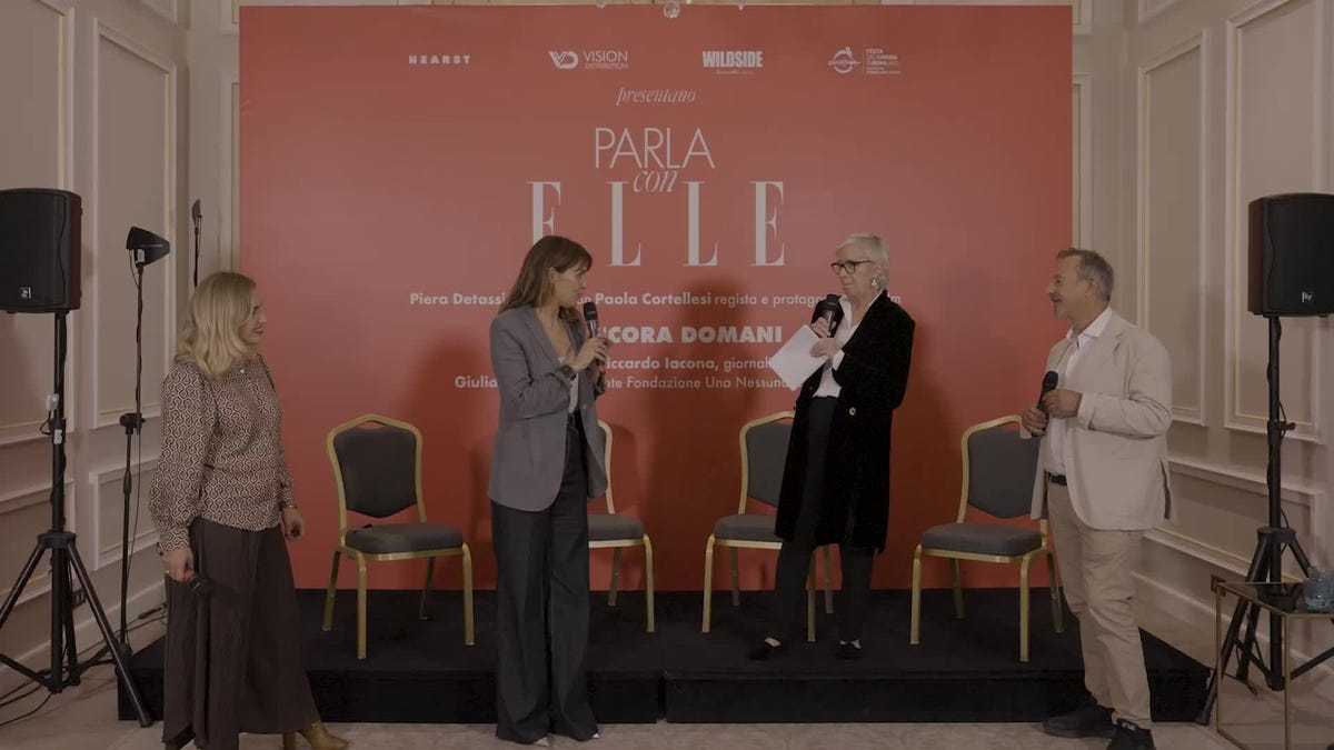 Parla con Elle: Paola Cortellesi