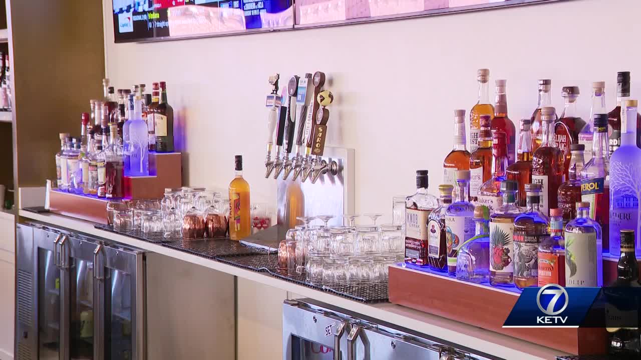 Set the Bar: New women's sports-focused bar opens in Benson