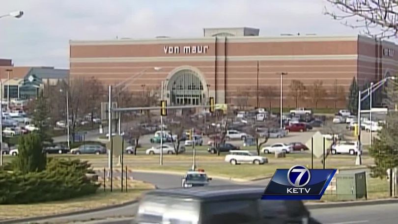 The Von Maur store at Westroads mall in Omaha, Nebraska Stock Photo - Alamy
