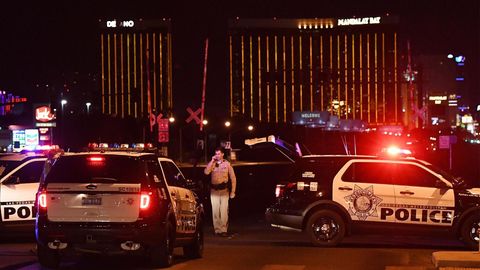 preview for Watch the Moment Jason Aldean Stopped Performing During the Las Vegas Shooting