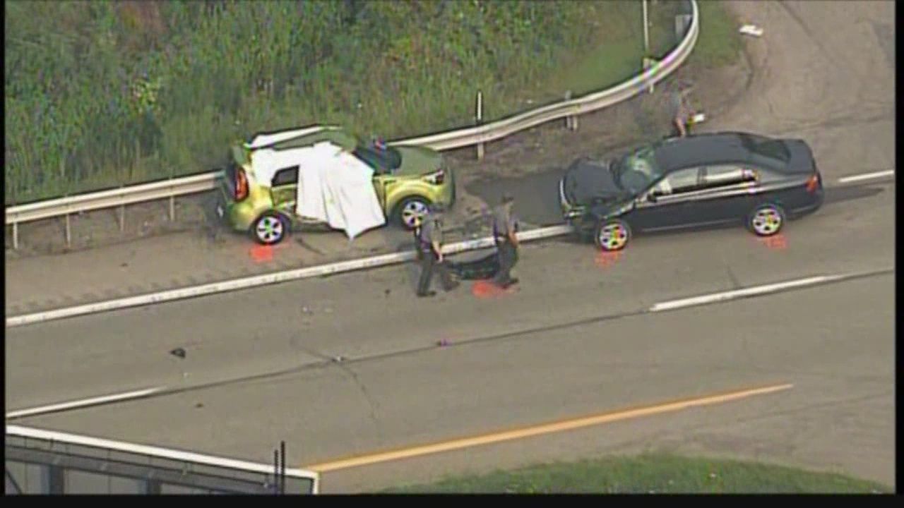 RAW: Coroner called to head-on crash in Beaver County – WPXI