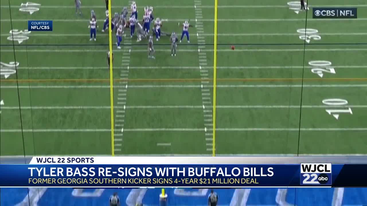 Bills sign kicker Tyler Bass to 4-year contract extension