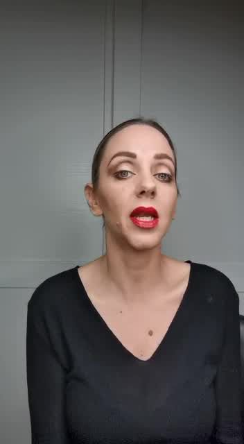 preview for Il makeup di Édith Piaf attualizzato