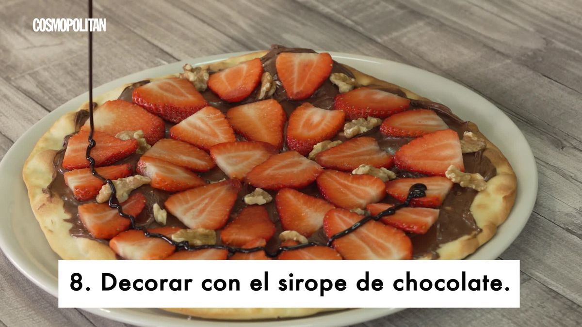 preview for Recetas de una #chicaCosmo: Pizza de Nutella y fresas