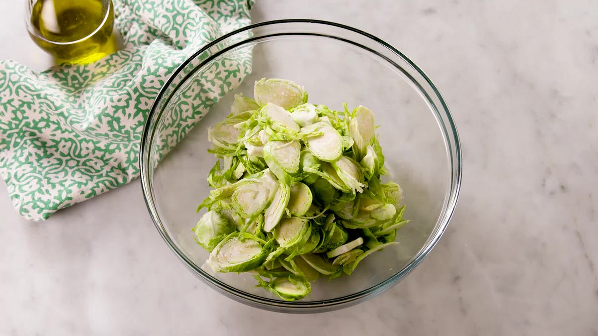 Food, Ingredient, Dish, Vegetable, Cuisine, Plant, Produce, Cruciferous vegetables, Vegetarian food, Leaf vegetable, 