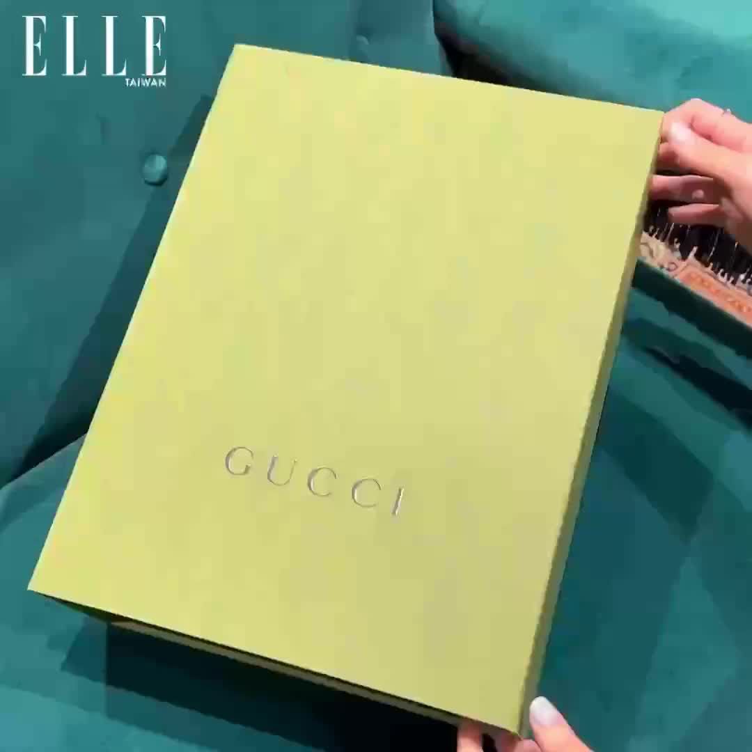 Gucci ATTACHE幸運餅乾包4種揹法太時髦，賈靜雯、楊謹華試揹給你看！