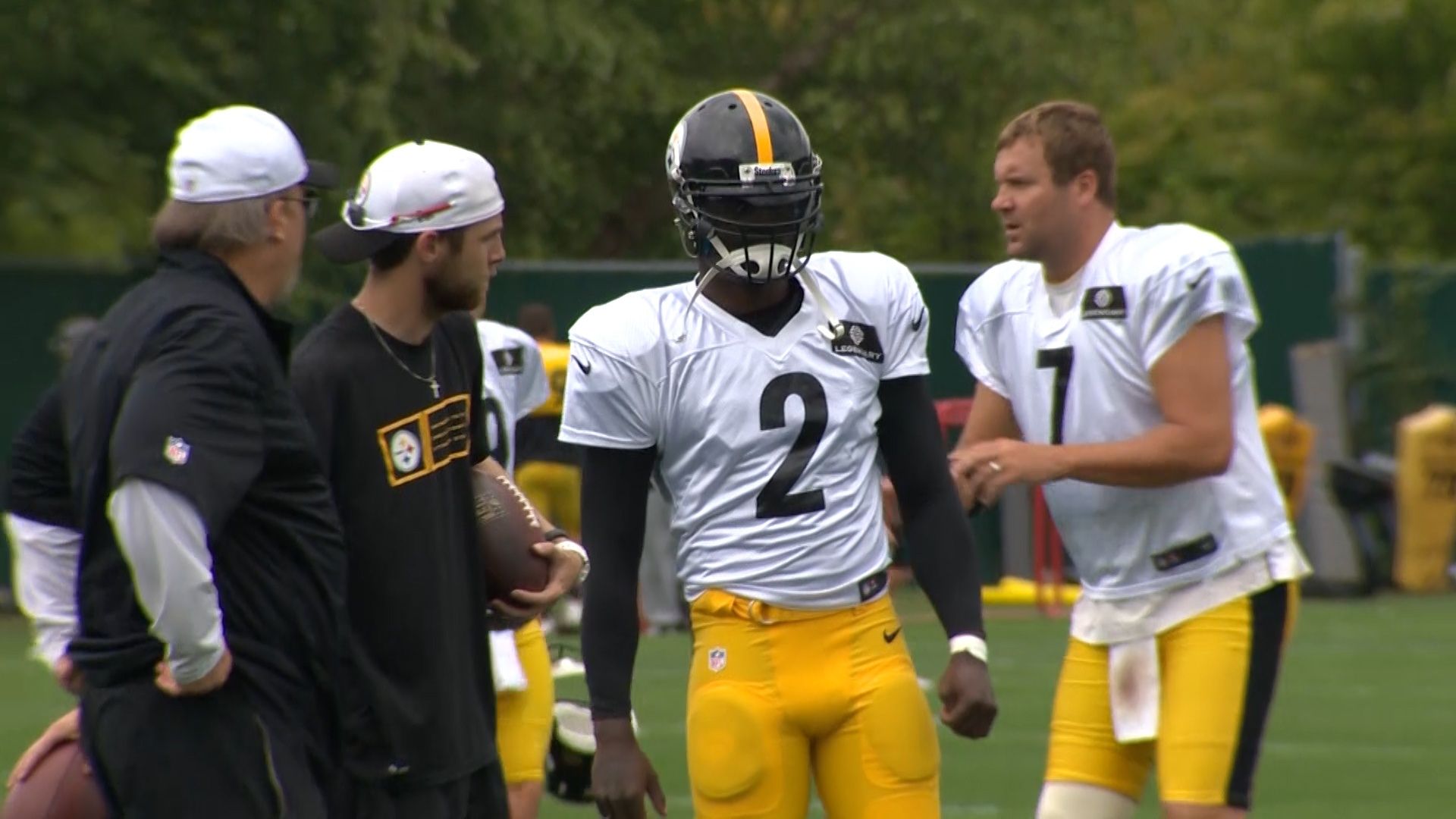 Photos: Michael Vick's first practice with Steelers