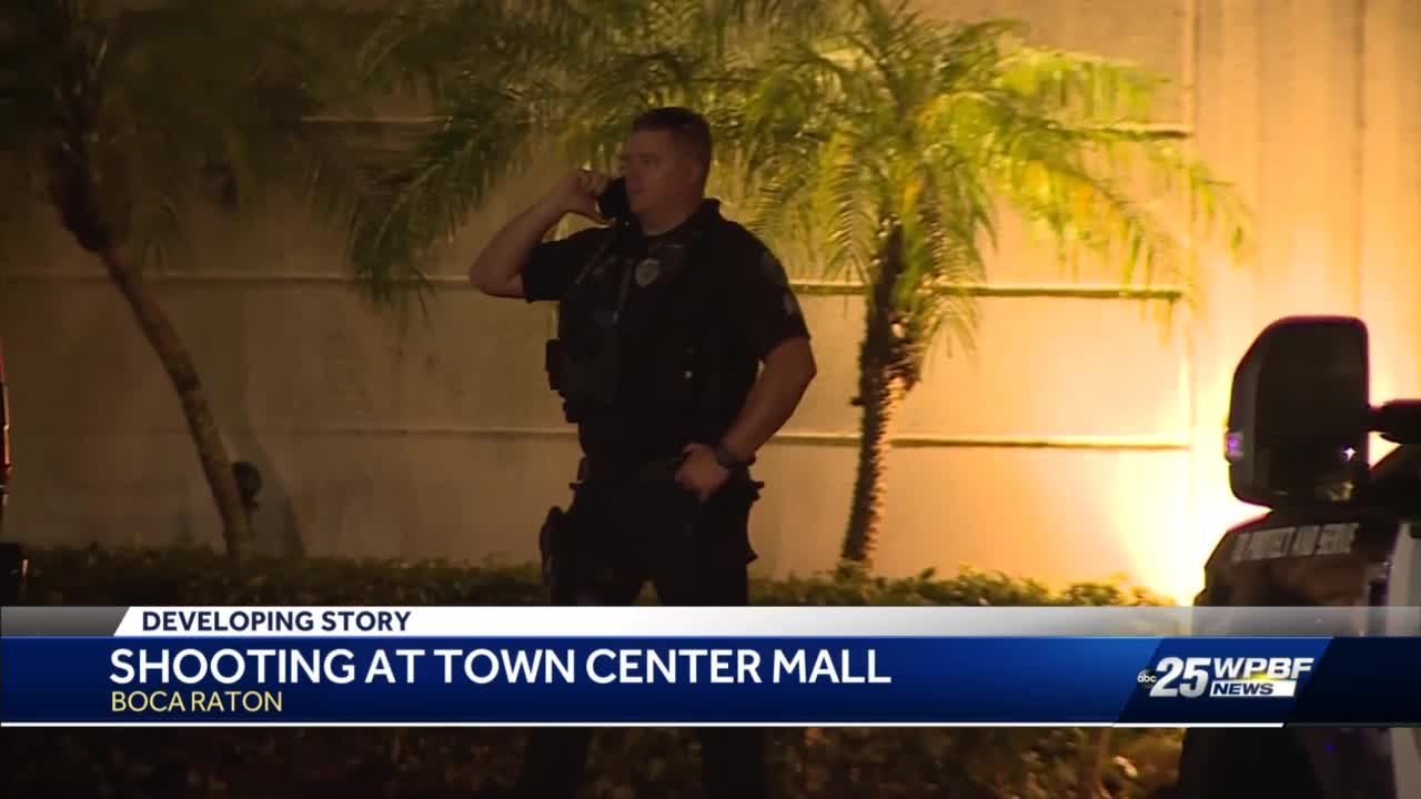 Panicked shoppers flee Town Center at Boca Raton