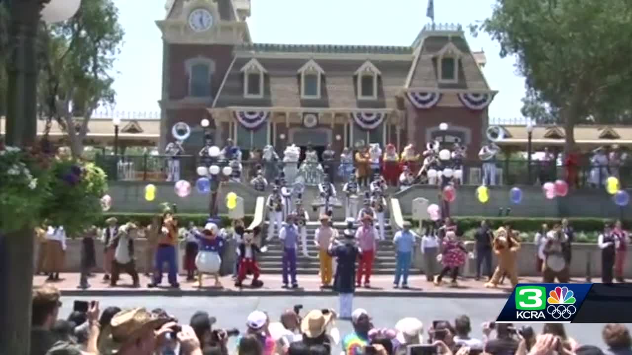 Disneyland Drops Mask Mandate For Fully-Vaccinated Guests