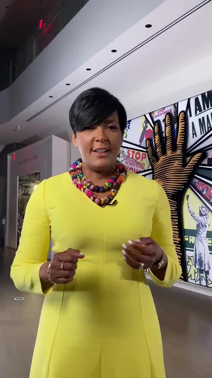 preview for Mayor Keisha Lance Bottoms' DNC Necklace
