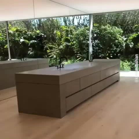 Pictures Of Kim Kardashian S Creepy Calabasas Condo