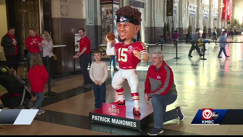 Kansas City Chiefs Mahomes #15 Big Ticket Series NFL Bobblehead