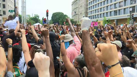preview for Thousands pour into DC for George Floyd protest