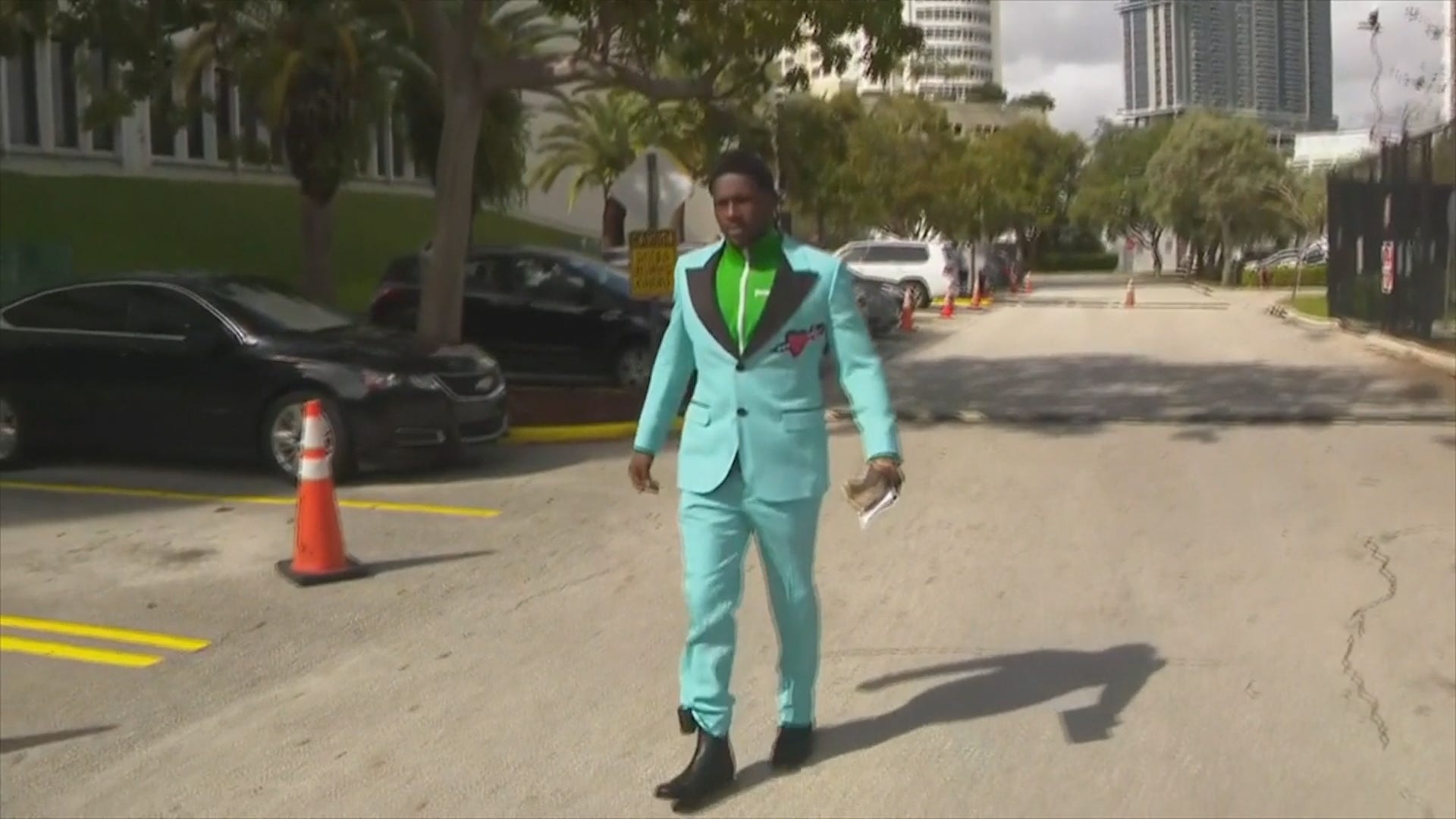 NFL free agent Antonio Brown gets probation for fight with driver