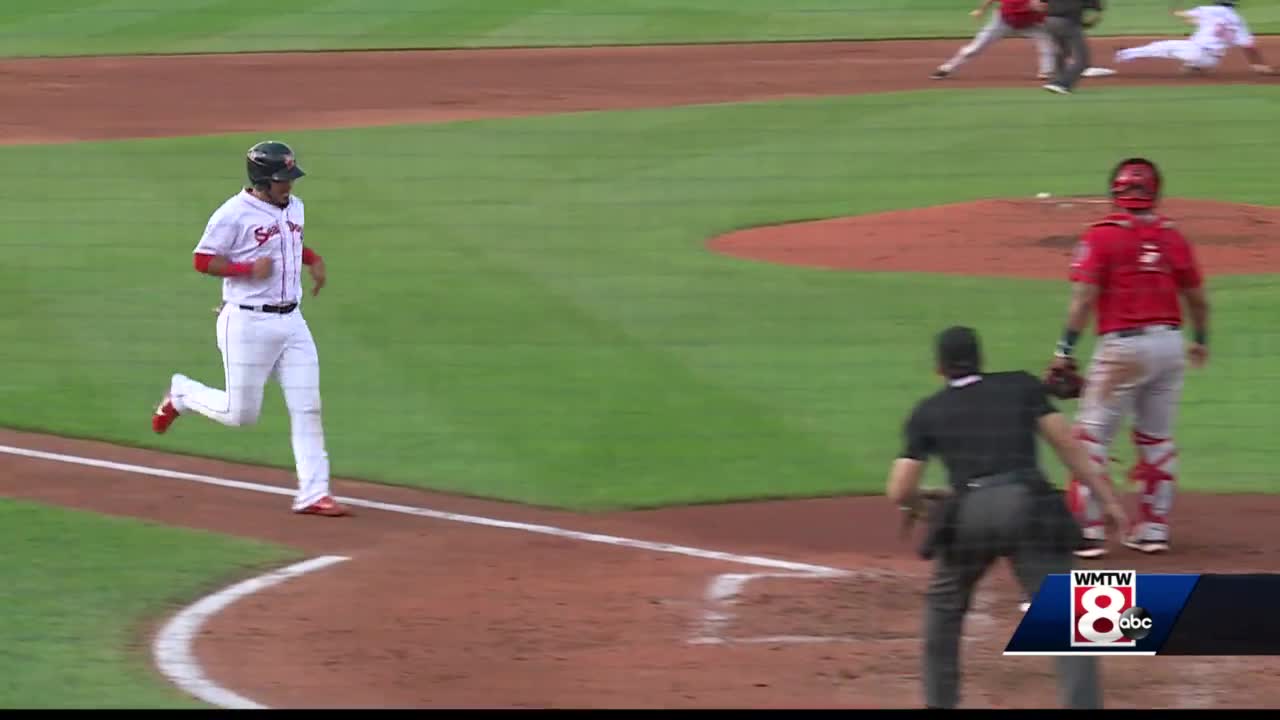 Sea Dogs win 15th game in a row