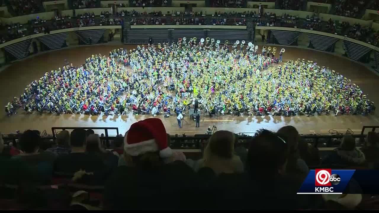 tuba christmas kansas city 2020 Tuba Christmas Concert Breaks Guinness World Record tuba christmas kansas city 2020