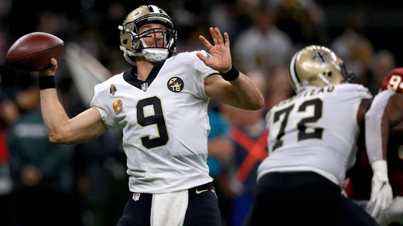 Drew Brees breaks Peyton Manning's NFL record for career passing touchdowns