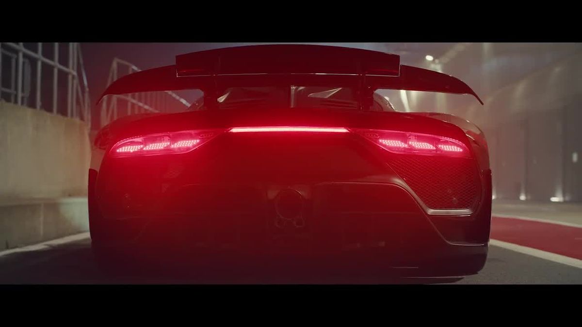 preview for Hamilton se va de vacaciones con el Mercedes-AMG Project ONE