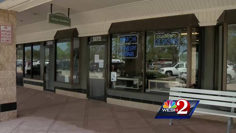 Burglars Strike New Smyrna Beach Jewelry Store