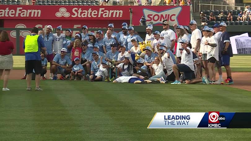 2nd Annual Chiefs vs. Eagles softball game is a big hit > Keesler