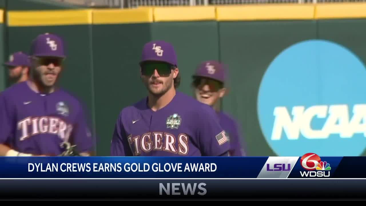 LSU's Dylan Crews earns nation's top collegiate hitter award