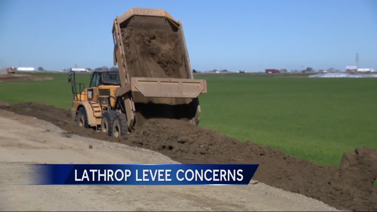 Lathrop community comes together to shore up levees