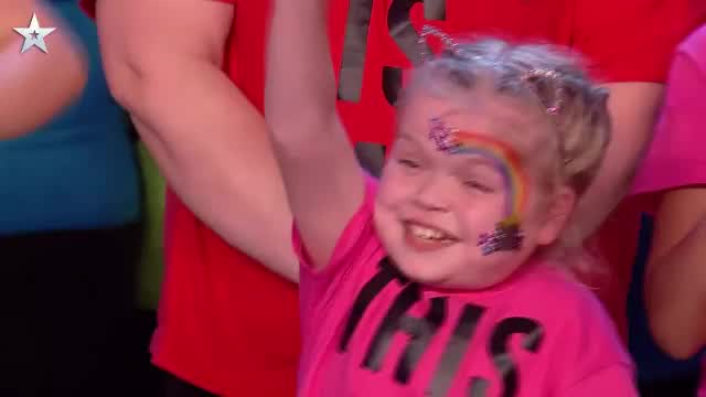 preview for Britain's Got Talent's David Walliams presses first Golden Buzzer of 2020 series (ITV)