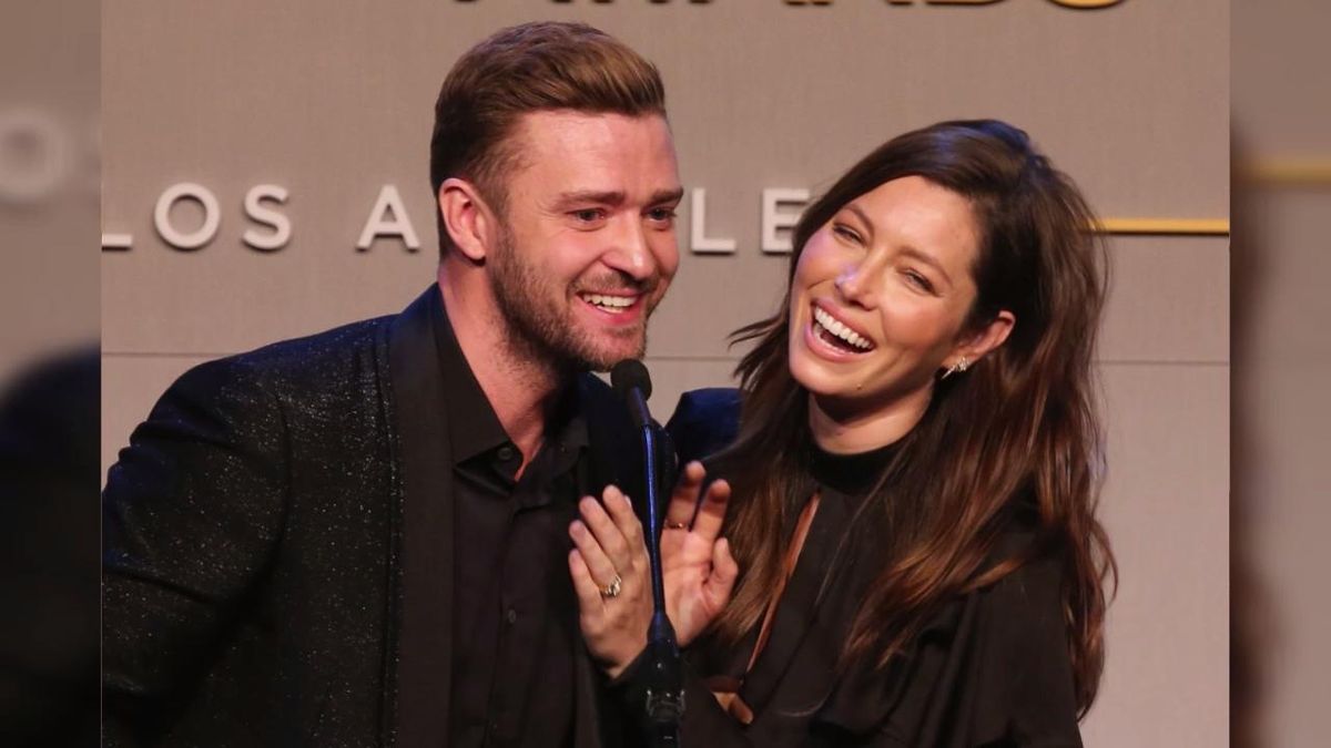 preview for Justin Timberlake Sang the Sweetest Love Song to Jessica Biel on Their Anniversary