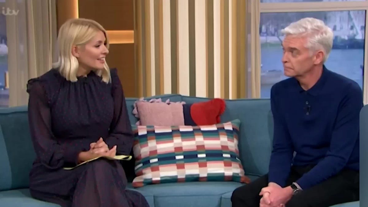 Phillip Schofield Comes Out As Gay And Pays Tribute To His Wife Of 27 Years 