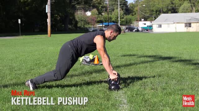This Workout Hits Your Chest, Traps, Triceps and Core In 10 Minutes Flat