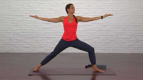 preview for Rebecca Pacheco Presents Essential Yoga For Runners
