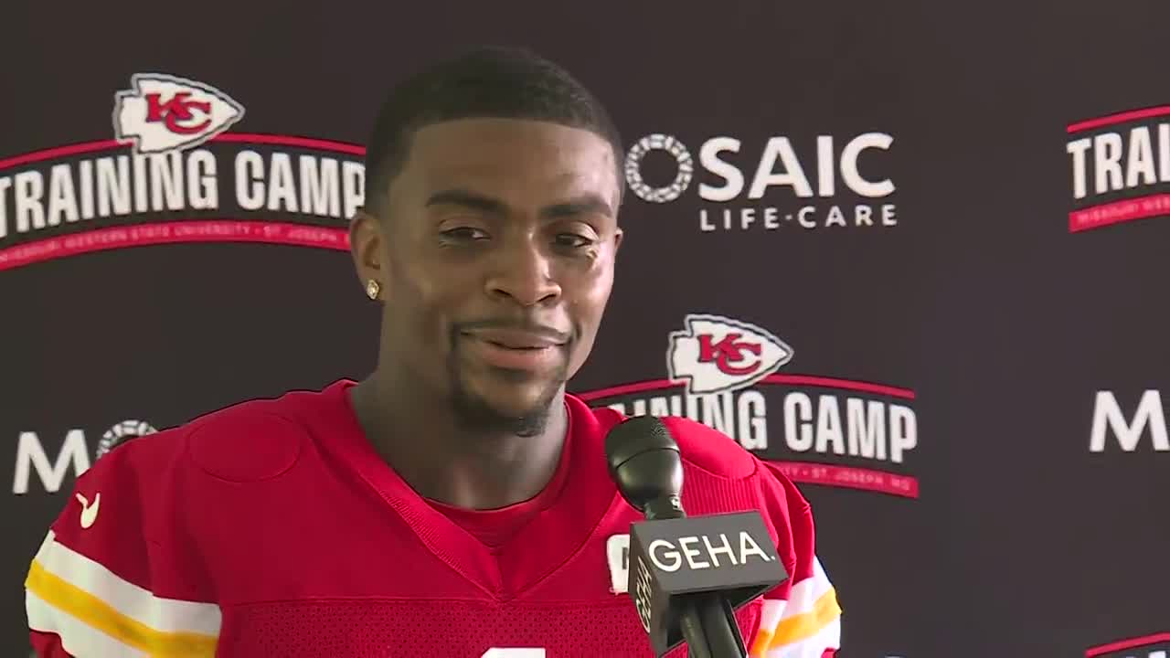 Chiefs rookies adjust to heat during first practice of training camp