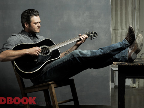 preview for Behind the Scenes of Blake Shelton's Cover Shoot