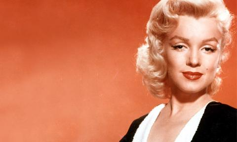 preview for How To Do Marilyn Monroe's Crazy Lip-Contouring Trick