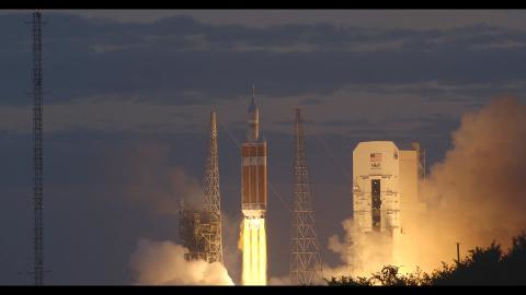 preview for Watch this wide shot of NASA’s Orion launch in 4K