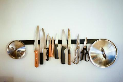 VIDEO]: Organizing Kitchen Utensils