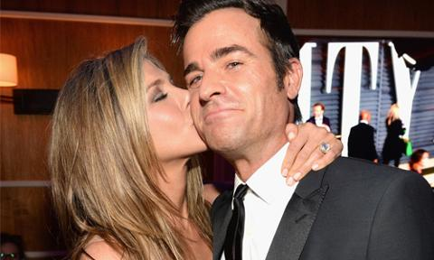 preview for Jennifer Aniston & Justin Theroux's Cutest Moments