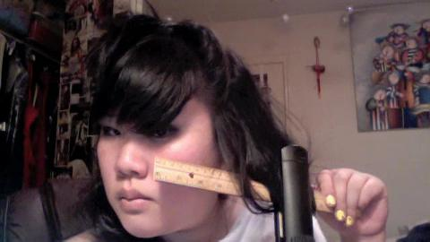 preview for loose wavy hair using a ruler