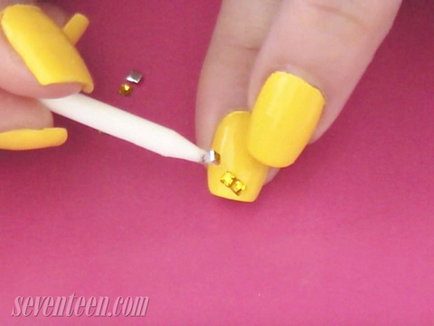 preview for Glam Up Your Nails With Yellow Bows!