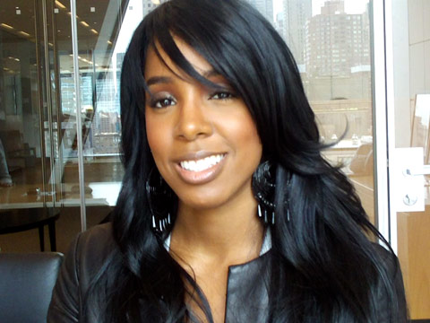preview for Kelly Rowland Says Hi
