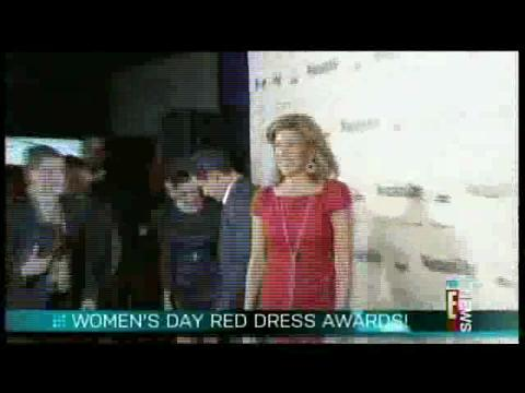 preview for E News! Red Dress Awards: Red CArpet Honorees and Questions
